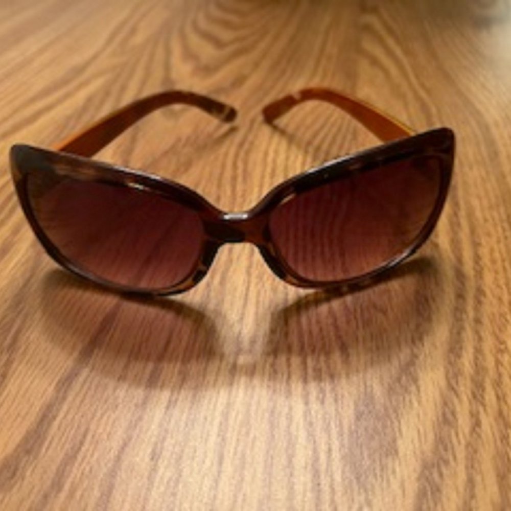 Sunglasses Women (Brand: Nine West) Brown